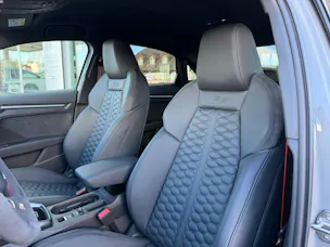 Audi RS3 Limousine 2.5 TSI quattro S-tronic