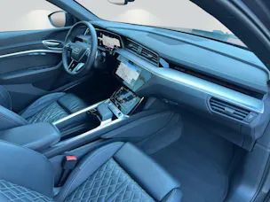 Audi e-tron 55 S Line Black Edition quattro