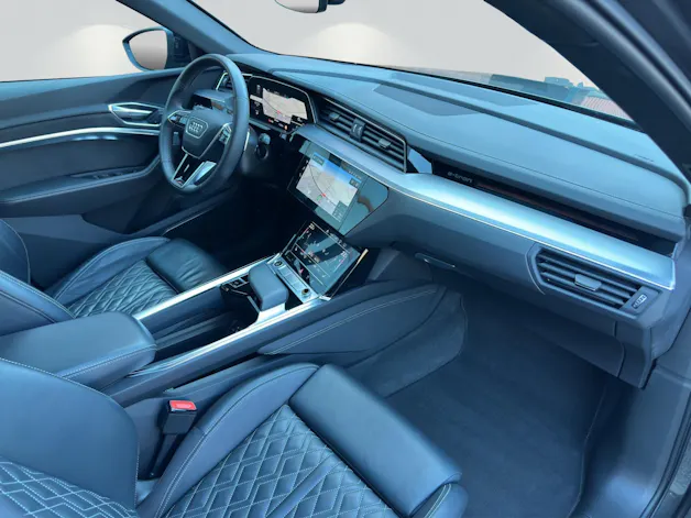 Audi e-tron 55 S Line Black Edition quattro