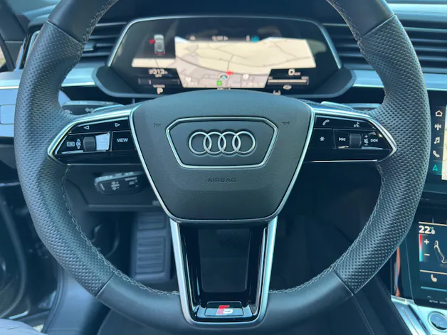 Audi e-tron 55 S Line Black Edition quattro