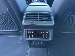 Audi e-tron 55 S Line Black Edition quattro