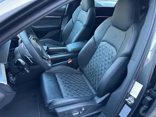 Audi e-tron 55 S Line Black Edition quattro
