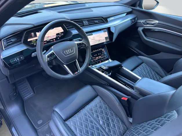 Audi e-tron 55 S Line Black Edition quattro