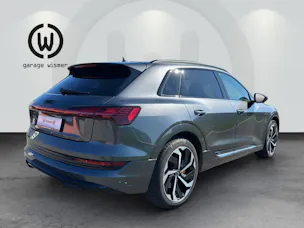 Audi e-tron 55 S Line Black Edition quattro