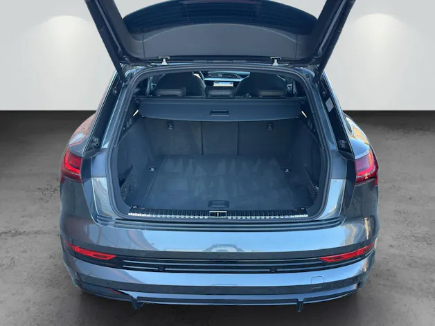 Audi e-tron 55 S Line Black Edition quattro