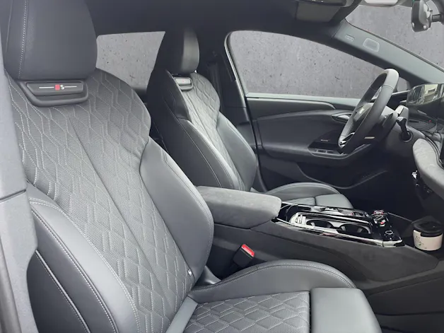 Audi A6 Avant e-tron quattro