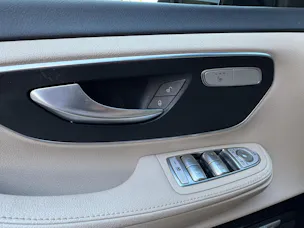 Mercedes-Benz V 300 d lang Avantgarde 4 Matic