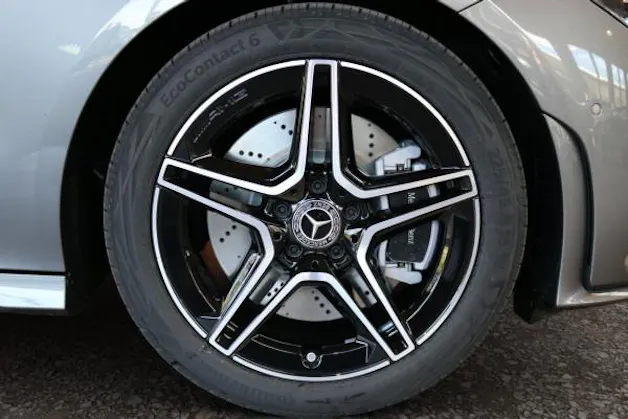 Mercedes-Benz CLA SB 250 AMG Line 4M 7G