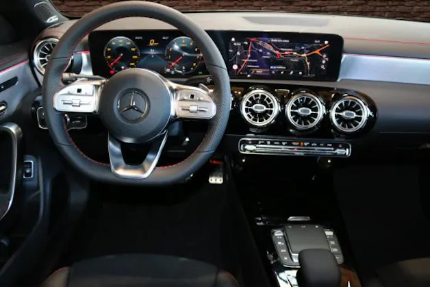 Mercedes-Benz CLA SB 250 AMG Line 4M 7G