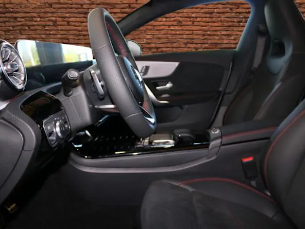 Mercedes-Benz CLA SB 250 AMG Line 4M 7G