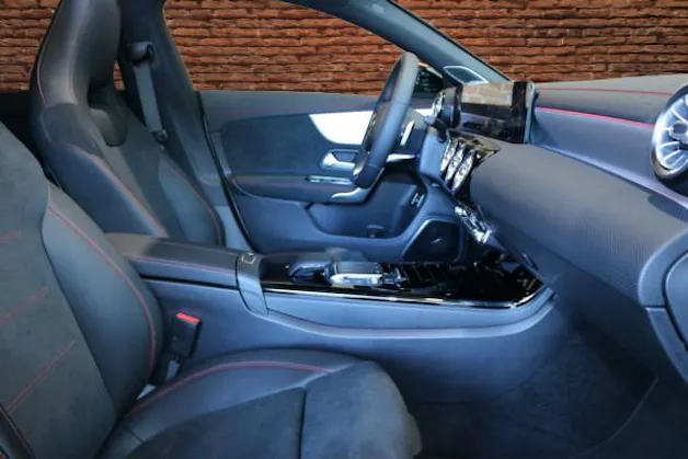 Mercedes-Benz CLA SB 250 AMG Line 4M 7G