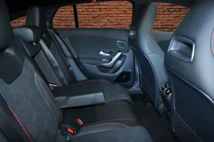 Mercedes-Benz CLA SB 250 AMG Line 4M 7G