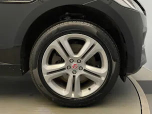 Jaguar F-Pace 2.0 P400e SE AWD