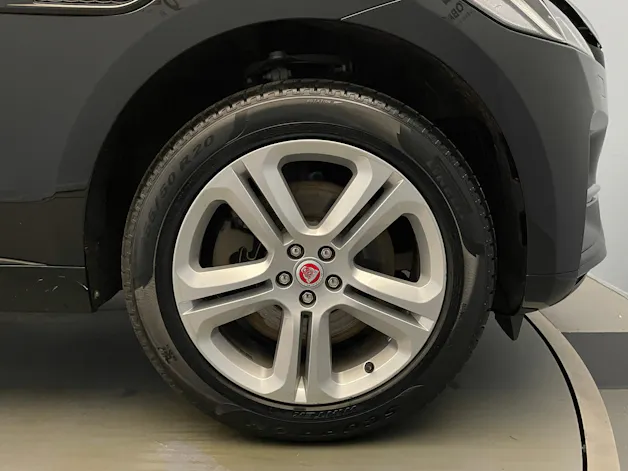 Jaguar F-Pace 2.0 P400e SE AWD