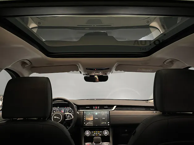 Jaguar F-Pace 2.0 P400e SE AWD