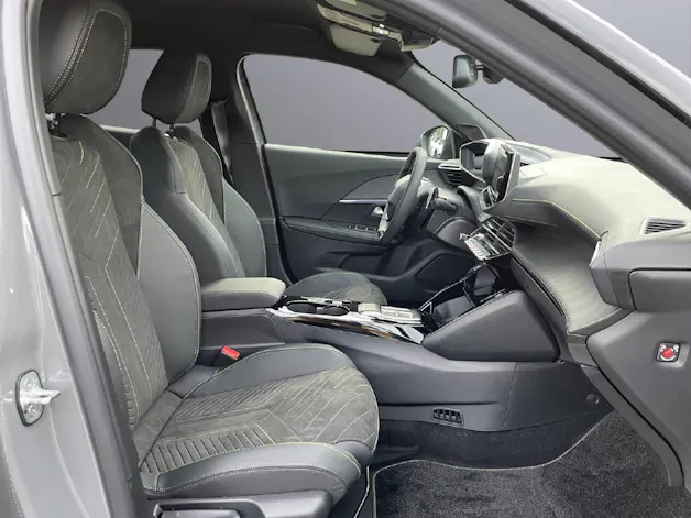 Peugeot 2008 1.2 Hybrid 145 GT