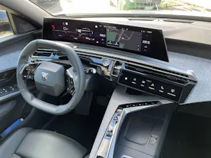 Peugeot 3008 1.2 Hybrid Allure