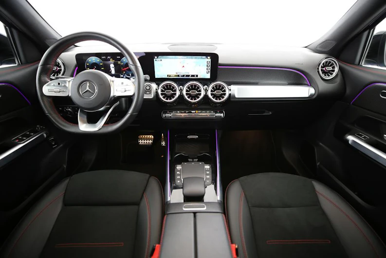 image du véhicule MERCEDES-BENZ GLB 250