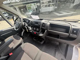 Peugeot Boxer Kaw. 335 L2H1 2.2 BlueHDi 140 S/S