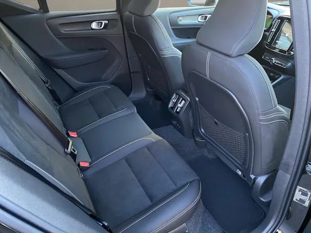 Volvo EX40 Twin Black Edition AWD