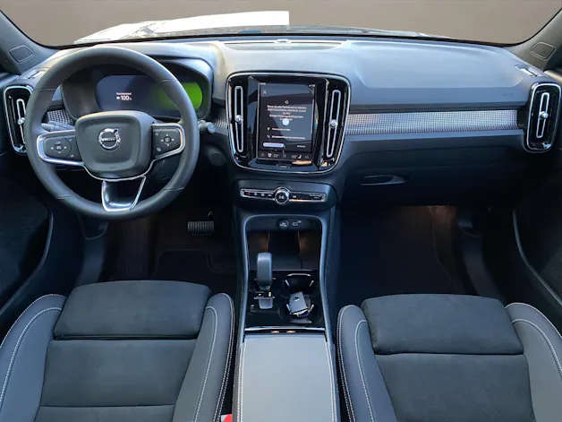 Volvo EX40 Twin Black Edition AWD