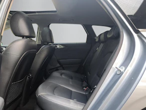 https://vehicle.imgix.net/4247633/dff1eb05-cbe6-4b94-bb09-b4ff69f6404d.jpg