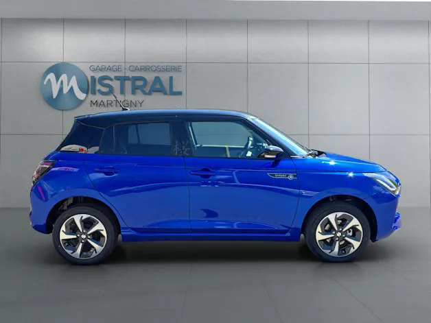 Suzuki Swift 1.2 Sakura Top Hybrid 4x4