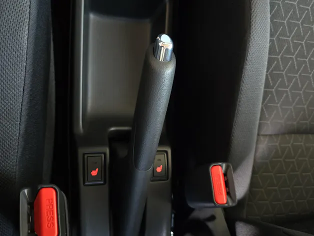 Suzuki Swift 1.2 Sakura Top Hybrid 4x4