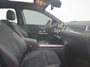 https://vehicle.imgix.net/4247656/41471878-6d1f-4777-93d9-12734c84e8e9.jpg