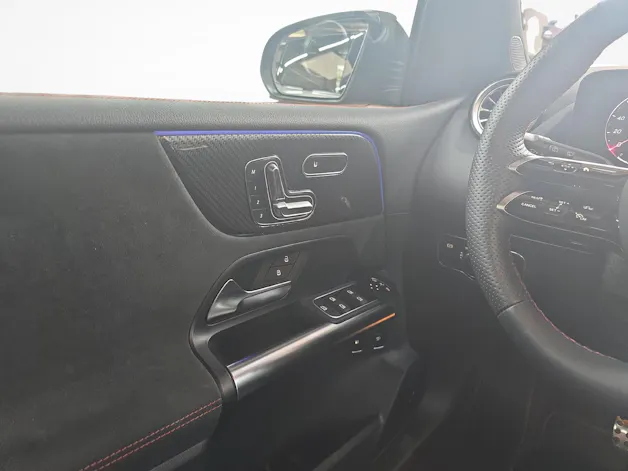 Mercedes-Benz B 250 e EQ Star AMG Line