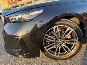 BMW 520d M Sport Touring xDrive G61 (CH) AHK ** Action de Leasing à 1.9% ** 📍