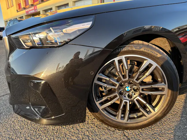 BMW 520d M Sport Touring xDrive G61 (CH) AHK ** Action de Leasing à 1.9% ** 📍