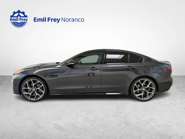 Jaguar XE 2.0 T 300 Sport AWD - Gancio traino elettrico & Ruote invernali inclusi
