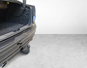 immagine del veicolo JAGUAR XE 2.0 T 300 Sport AWD - Gancio traino elettrico & Ruote invernali inclusi