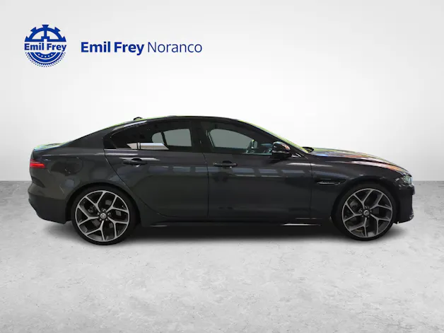 Jaguar XE 2.0 T 300 Sport AWD - Gancio traino elettrico & Ruote invernali inclusi