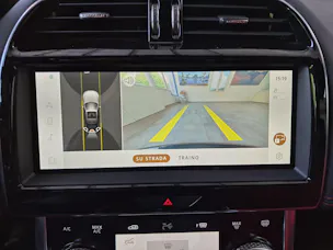 Jaguar XE 2.0 T 300 Sport AWD - Gancio traino elettrico & Ruote invernali inclusi
