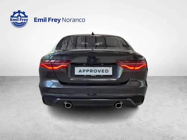 Jaguar XE 2.0 T 300 Sport AWD - Gancio traino elettrico & Ruote invernali inclusi