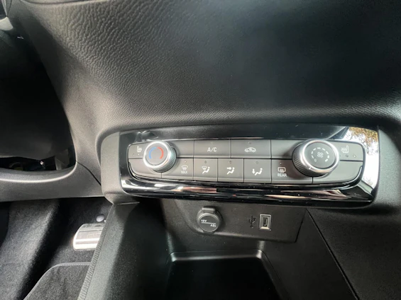 Fahrzeugbild 14 Fahrzeugbild 14