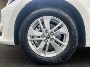 Toyota Yaris 1.5 VVT-i HSD Comfort