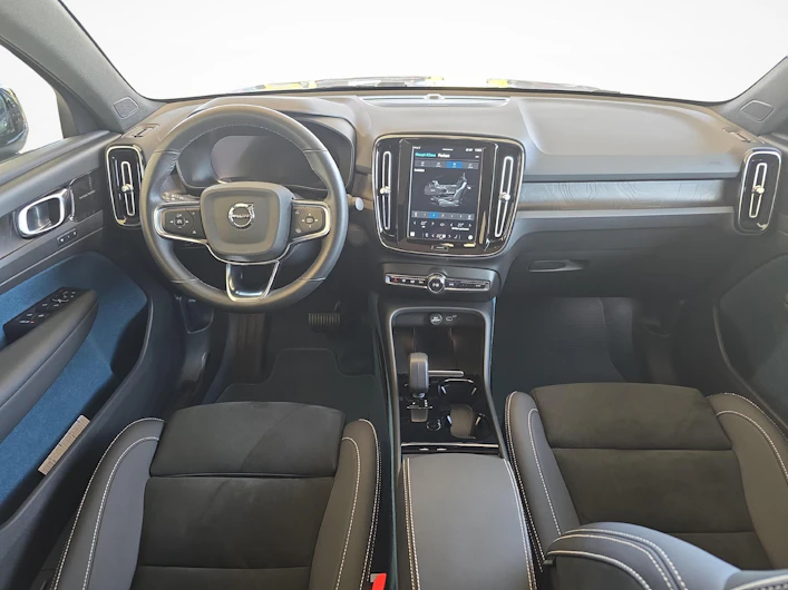 Fahrzeugbild VOLVO C40