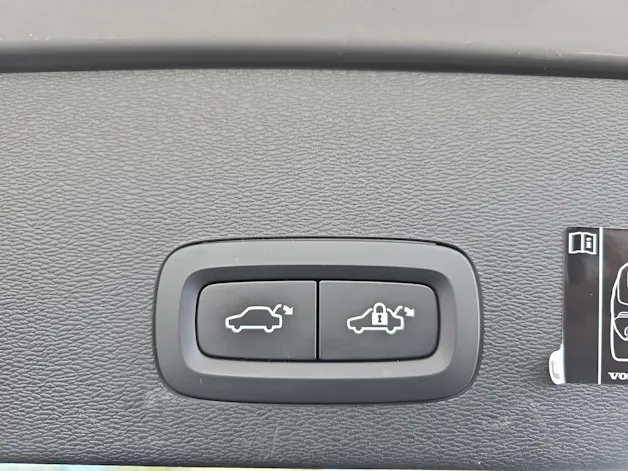 VOLVO C40 P8 Twin Recharge AWD