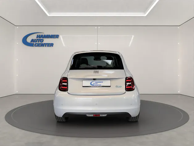 Fiat 500 La Prima