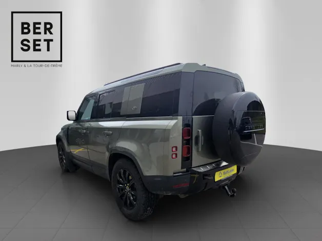 Land Rover Defender 110 2.0 SD4 240 S