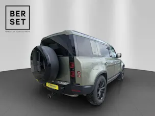 Land Rover Defender 110 2.0 SD4 240 S