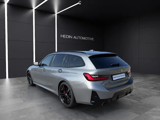 BMW 330i xDrive SAG Touring