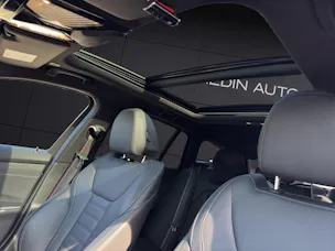 BMW 330i xDrive SAG Touring