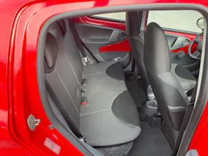 Toyota Aygo 1.0 VVT-i Linea Terra
