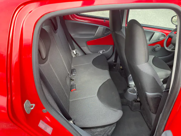 Toyota Aygo 1.0 VVT-i Linea Terra