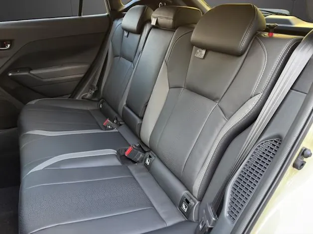 Subaru Crosstrek 2.0i e-Boxer Luxury