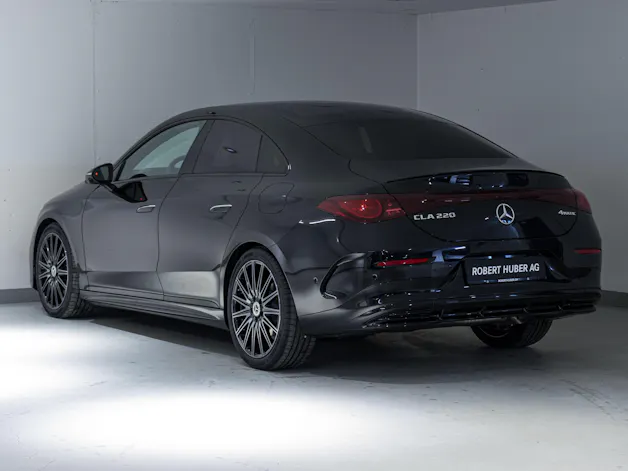 Mercedes-Benz CLA 220 4MATIC